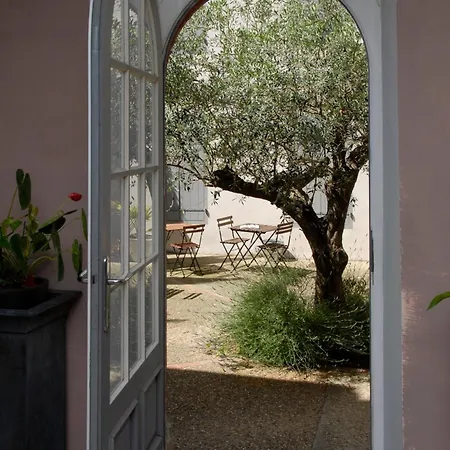 La Maison Vieille &
