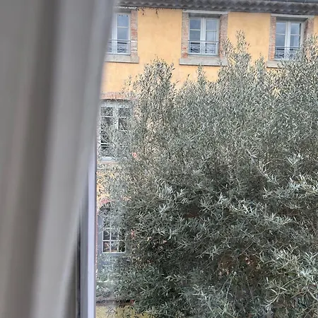 La Maison Vieille & קרקסון