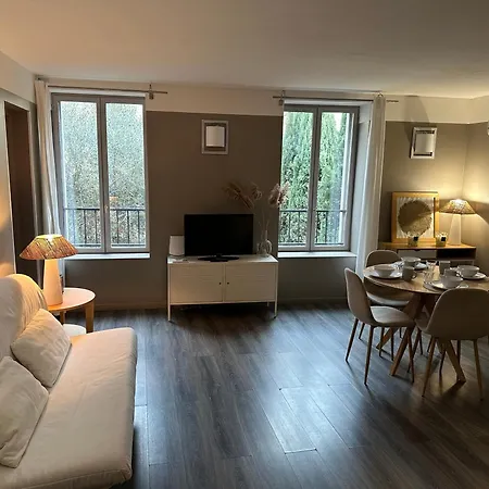 בית הארחה La Maison Vieille &