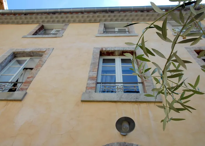 Guest house La Maison Vieille Maison D'Hotes & Gites Carcassonne