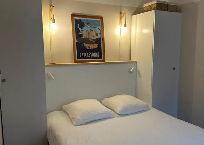 Guest house La Maison Vieille Maison D'Hotes & Gites Carcassonne