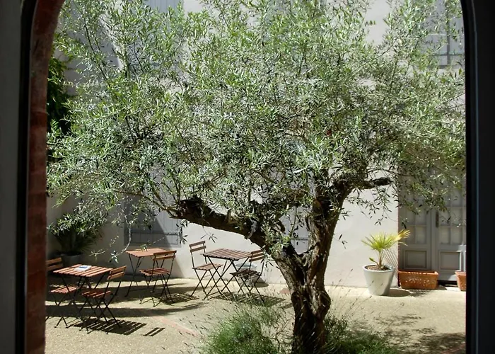 La Maison Vieille Maison D'Hotes & Gites 3*